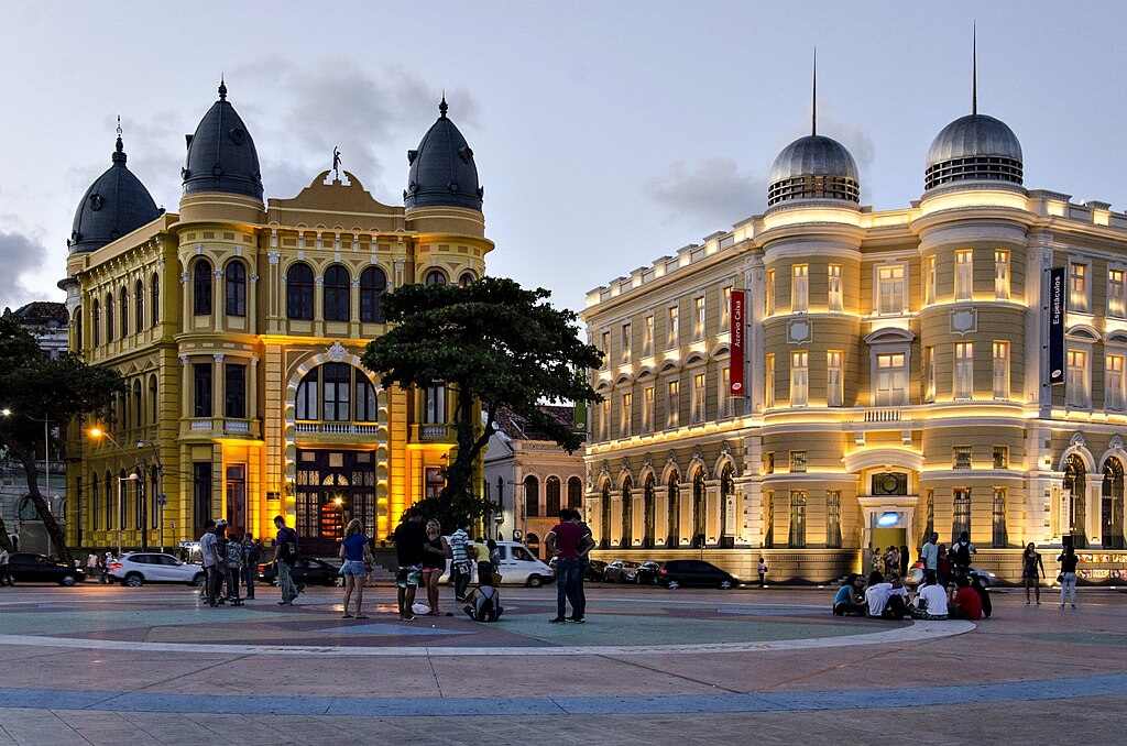 Praça do Marco Zero em Recife - crédito Wikimedia